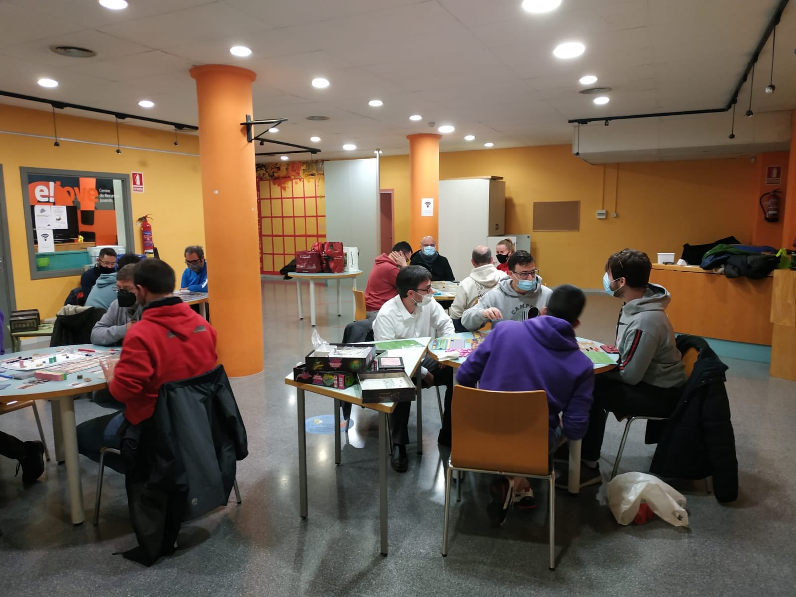 Sesión 25/3/22 Espai lleno